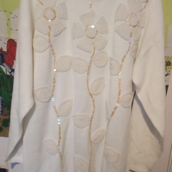 PHENOMENAL AND RARE KATHY WHITE VINTAGE SWEATER FROM HONG KONG - Picture 4 of 11